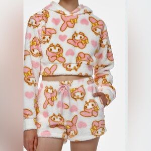 NWOT My Melody by Sanrio All Over Print Sherpa Cozy Girls Lounge Pajama Set
